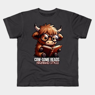 COW-SOME READS HIGHLAND STYLE Kids T-Shirt